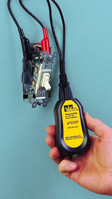 Ideal TL-532A Plug/Lighting Adaptr